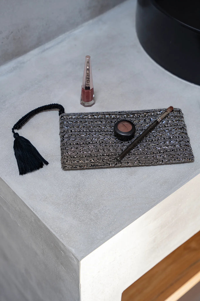 De Zilveren Clutch